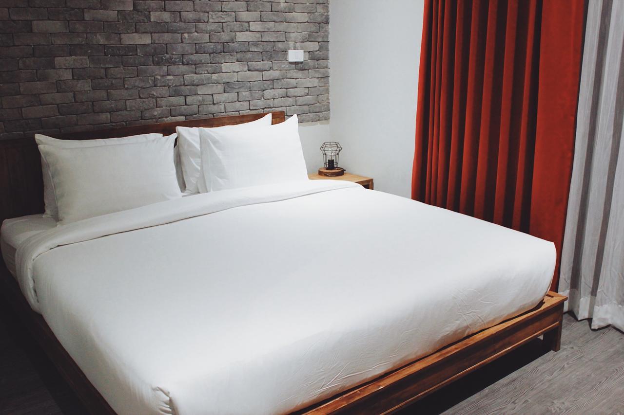 Henry'S Hotel & Gastropub Бангкок Екстер'єр фото