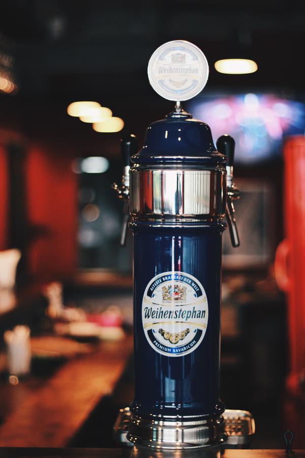 Henry'S Hotel & Gastropub Бангкок Екстер'єр фото